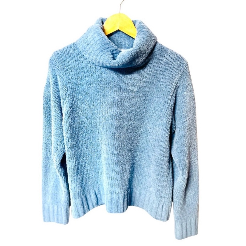 Columbia Cozy Blue Turtleneck Sweater